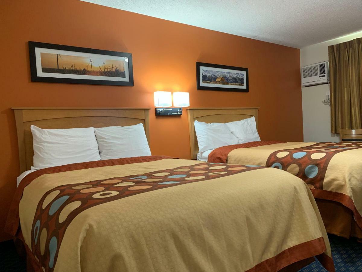 Westway Inn Motel Neepawa Extérieur photo