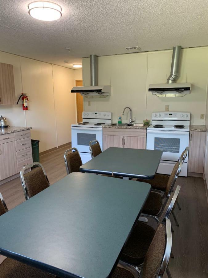 Westway Inn Motel Neepawa Extérieur photo