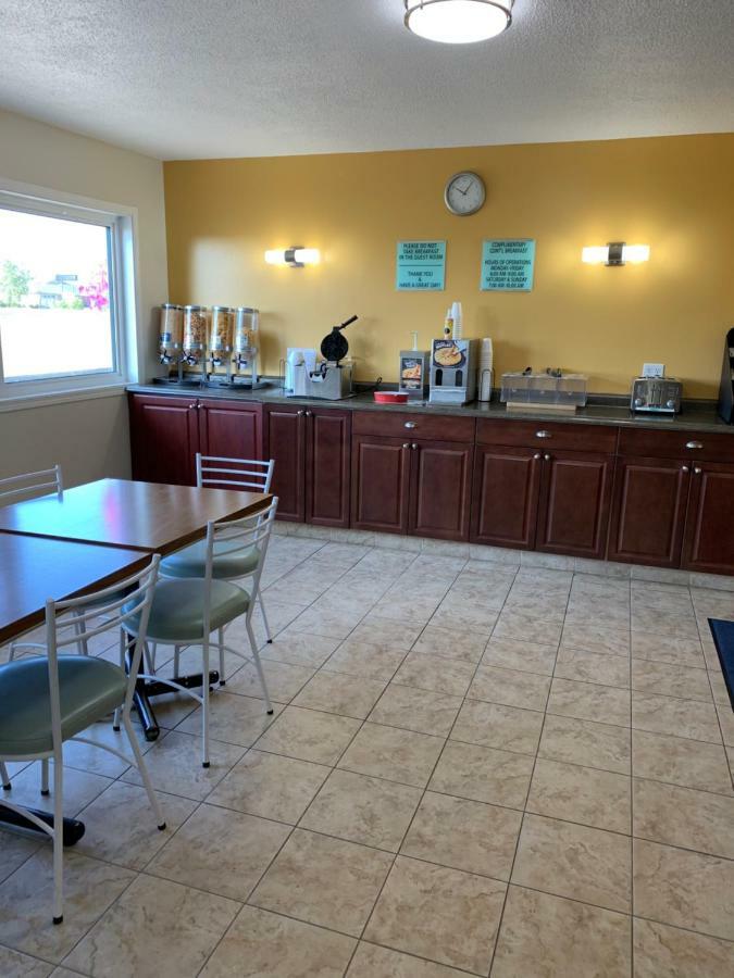 Westway Inn Motel Neepawa Extérieur photo